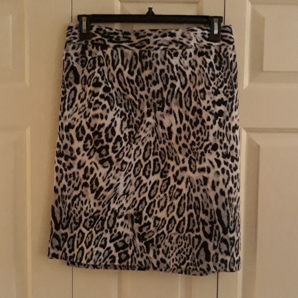 Snow leopard Skirt